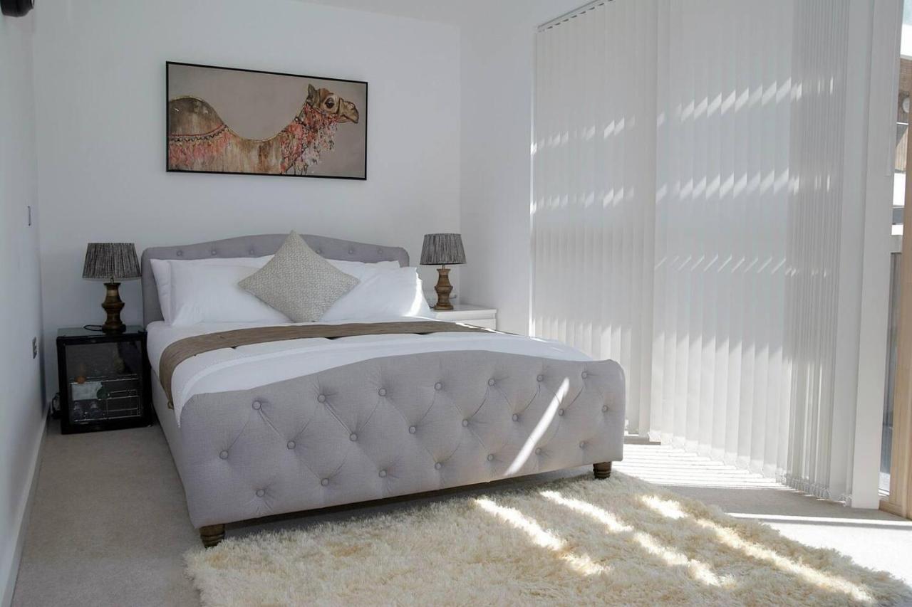 East - Sleeps 6 - Pets Allowed Casa vacanze Londra